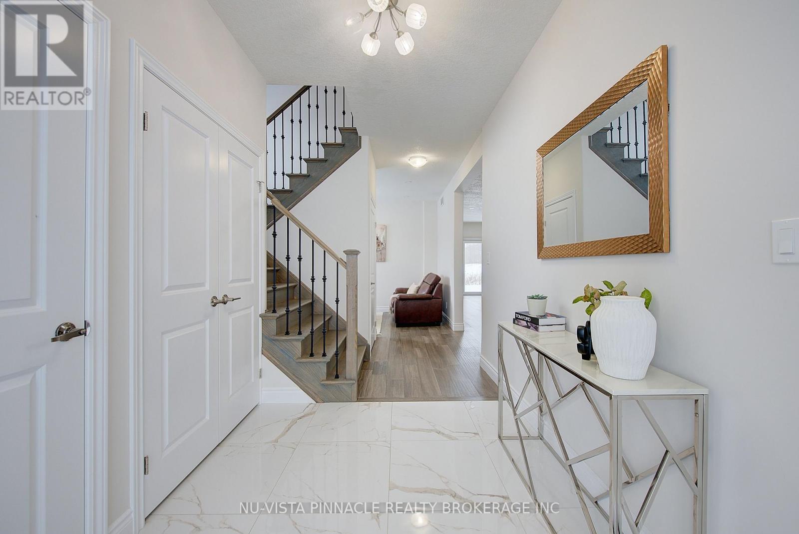 2232 Tripp Drive, London South, Ontario  N6P 0E8 - Photo 6 - X12640688