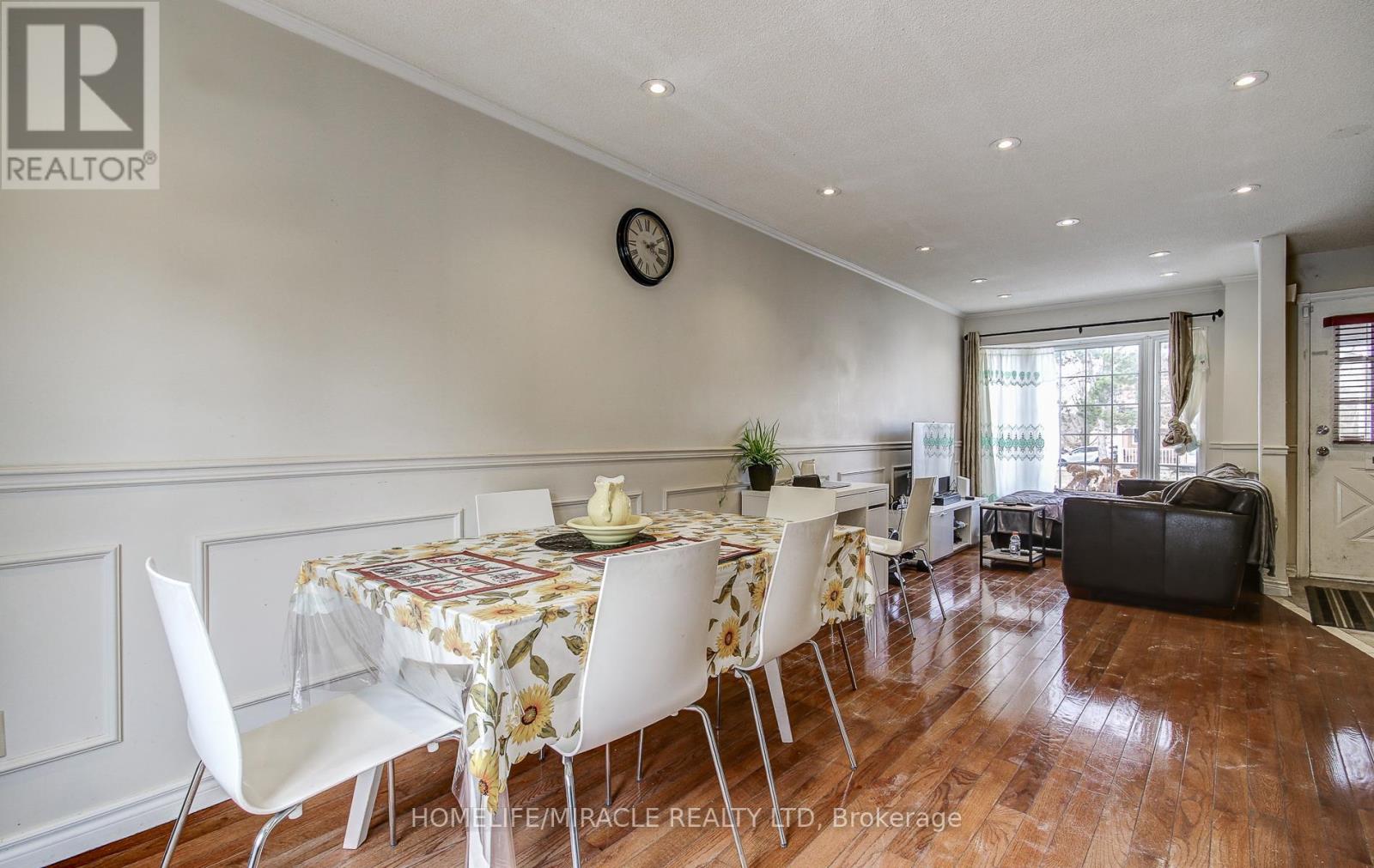 3124 Patrick Crescent, Mississauga, Ontario  L5N 3G5 - Photo 13 - W12639888