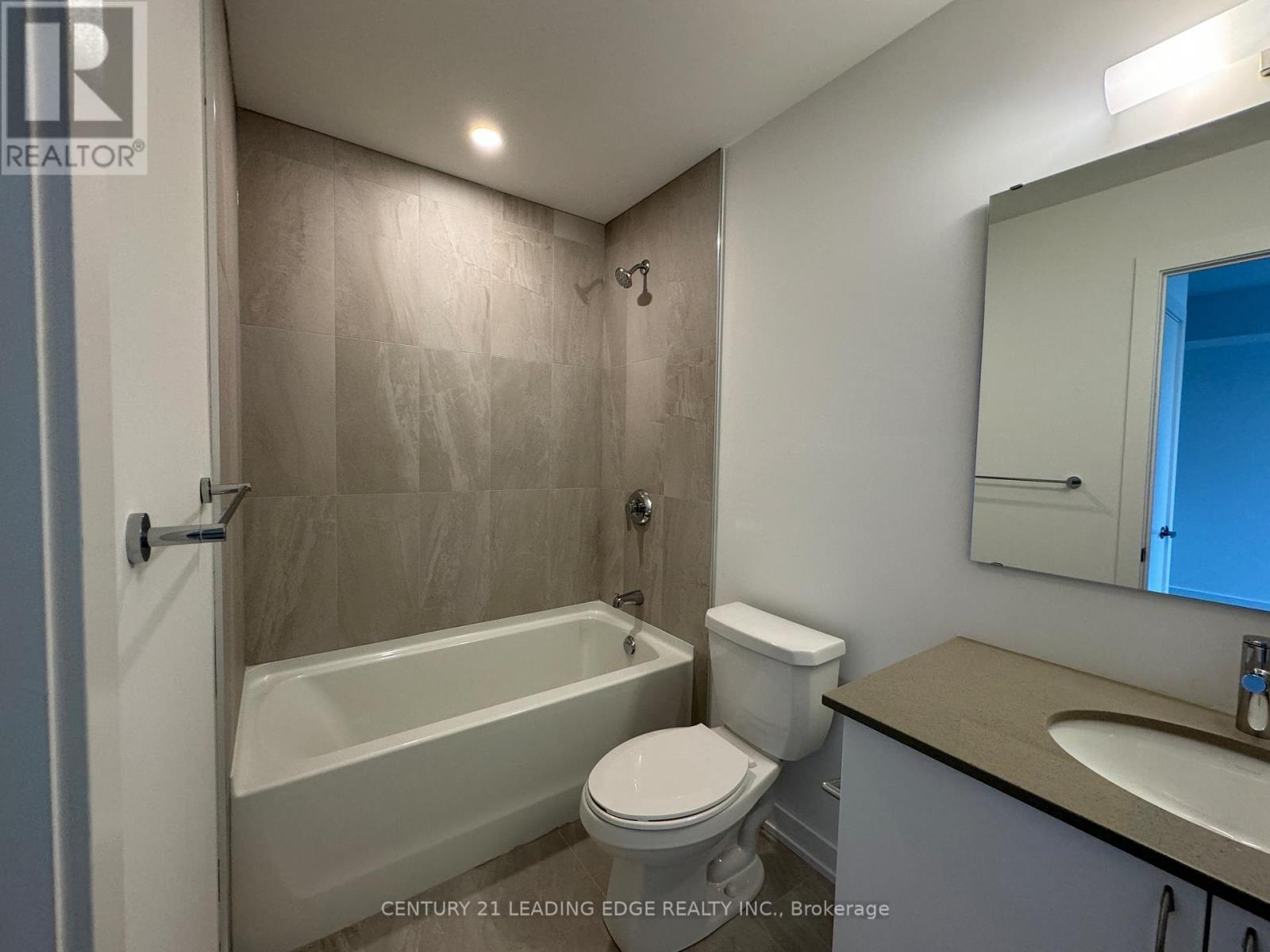 1210 - 56 Lakeside Terrace, Barrie, Ontario  L4M 7B9 - Photo 37 - S12634462