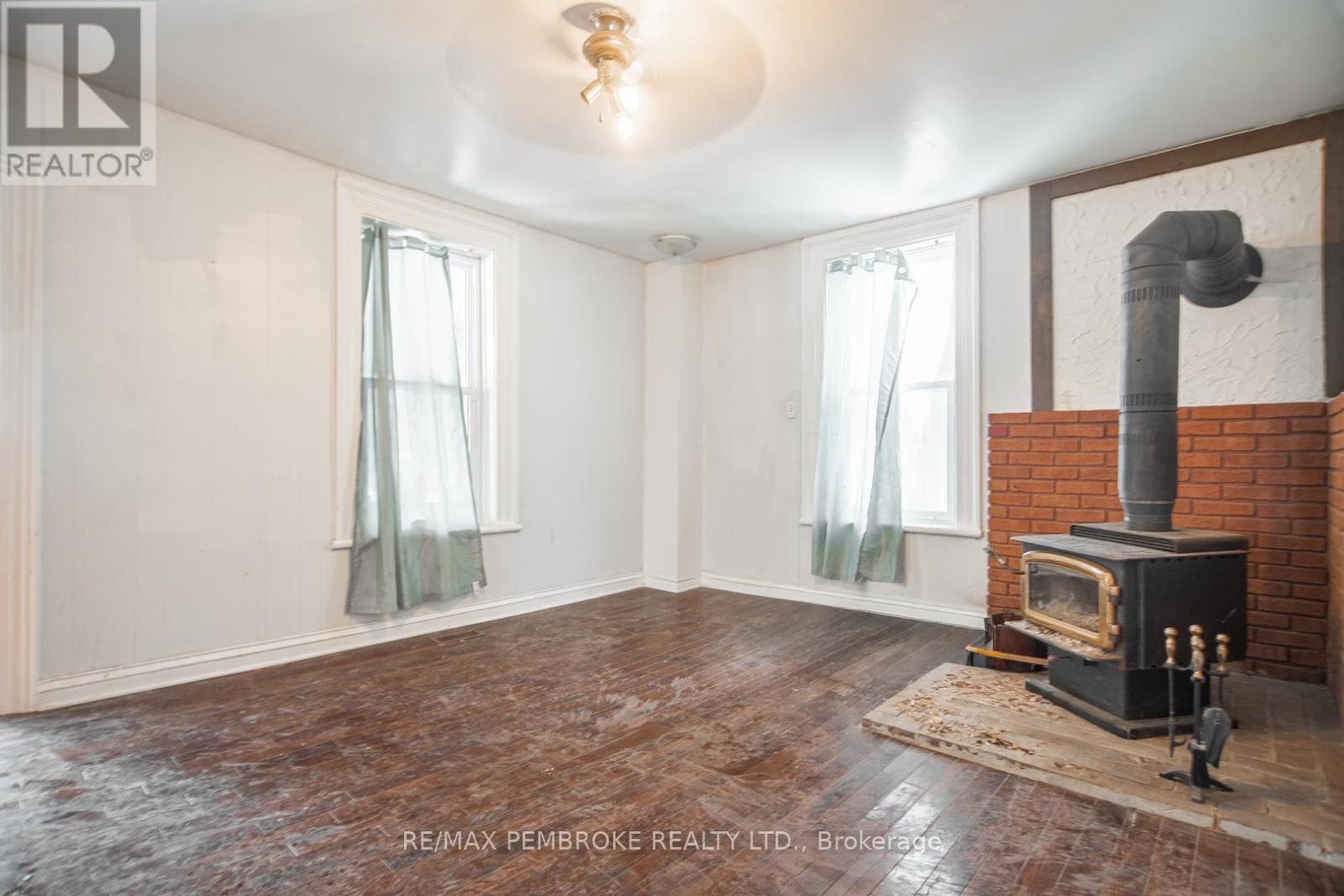 2146 Westmeath Road, Whitewater Region, Ontario  K0J 2L0 - Photo 28 - X12640666