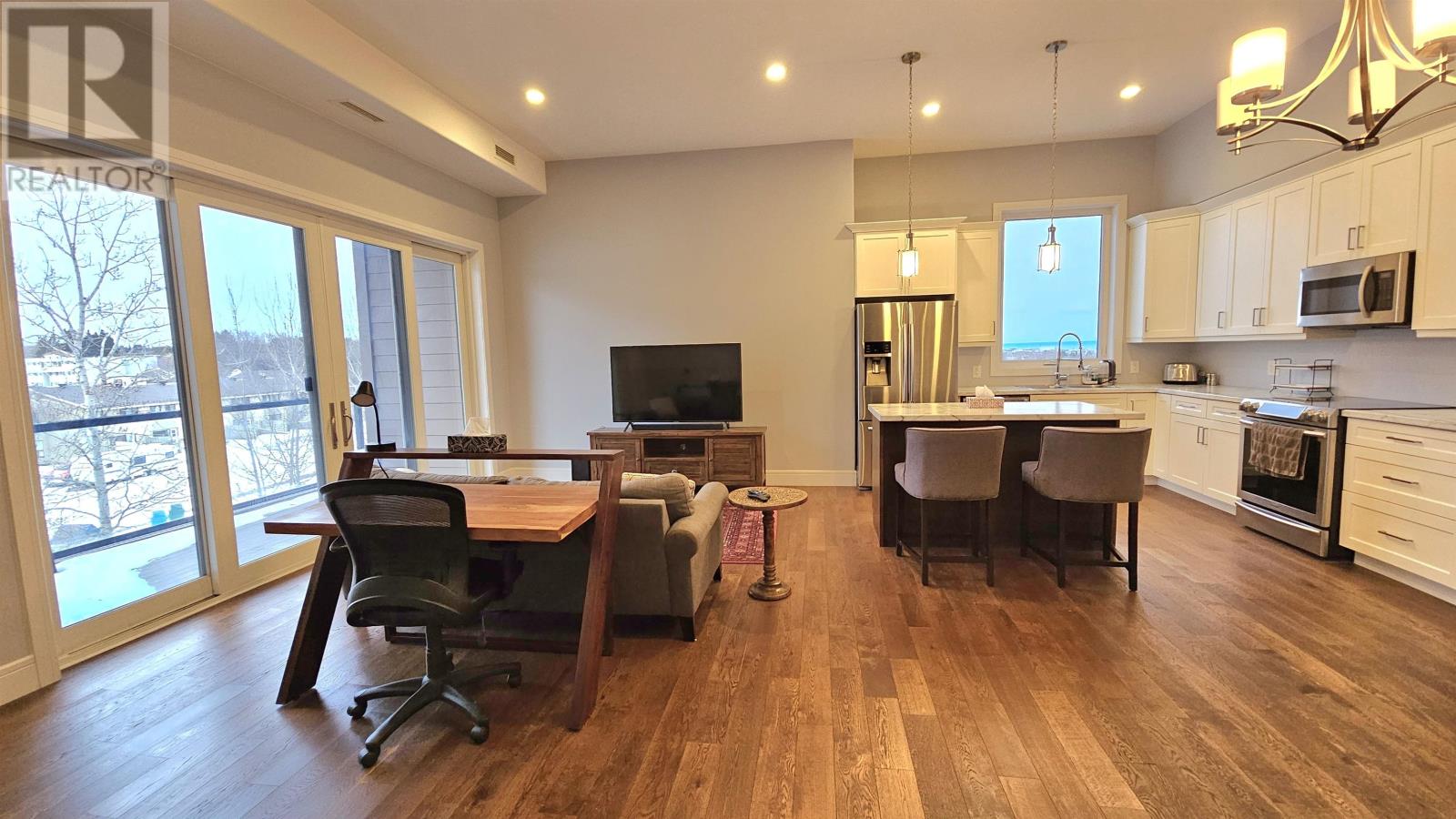 309 300 Vista Ln, Thunder Bay, Ontario P7B 0C3 - Photo 2 - TB253608