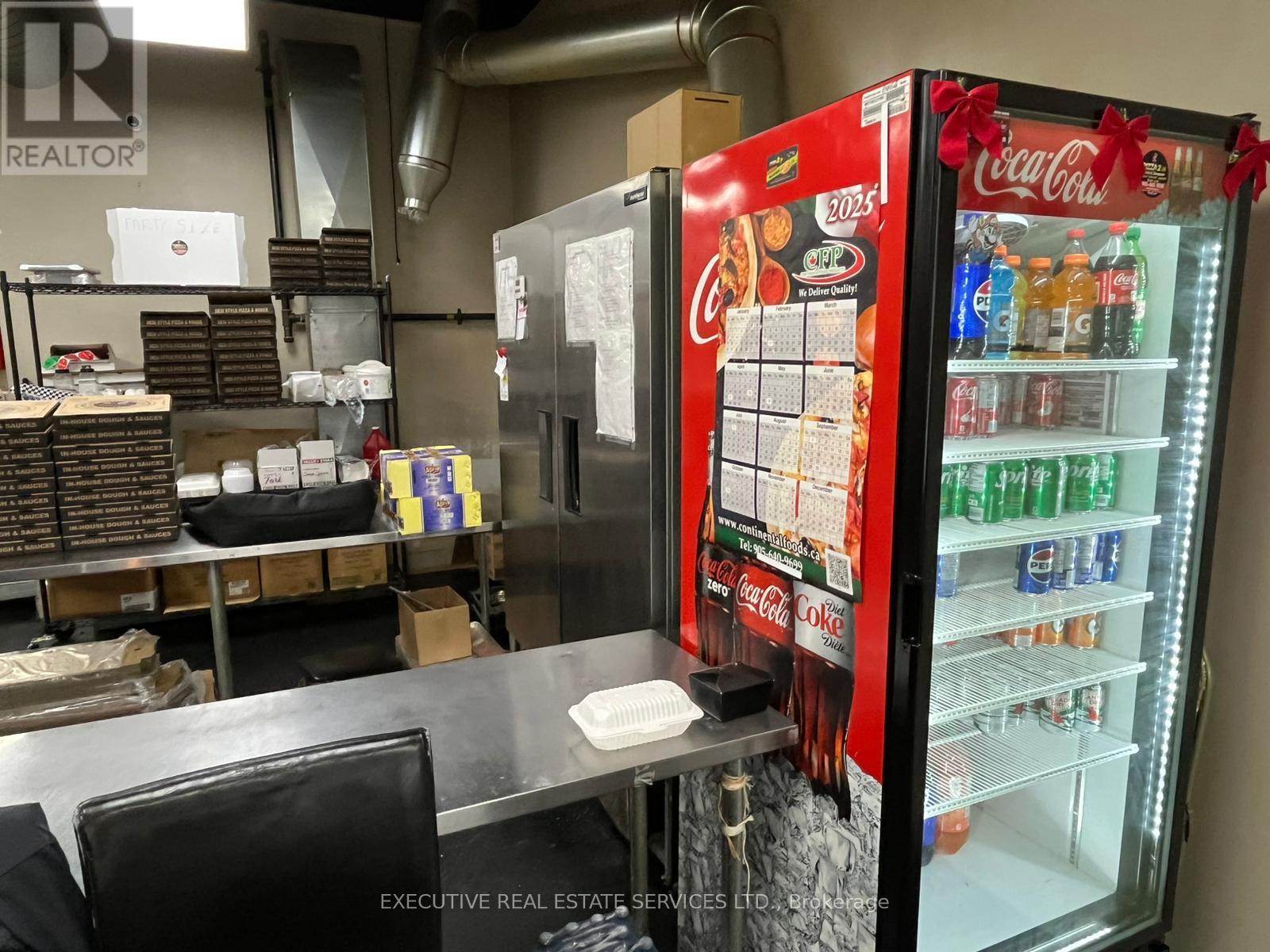 140 Highway 8, Hamilton, Ontario  L8G 1C2 - Photo 2 - X12640548