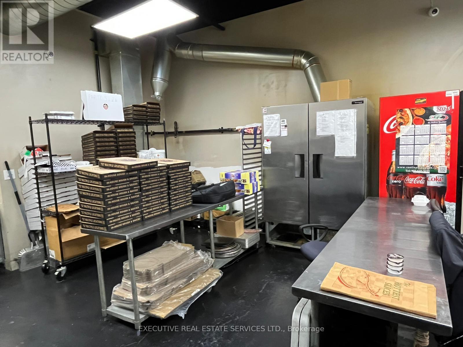 140 Highway 8, Hamilton, Ontario  L8G 1C2 - Photo 3 - X12640548