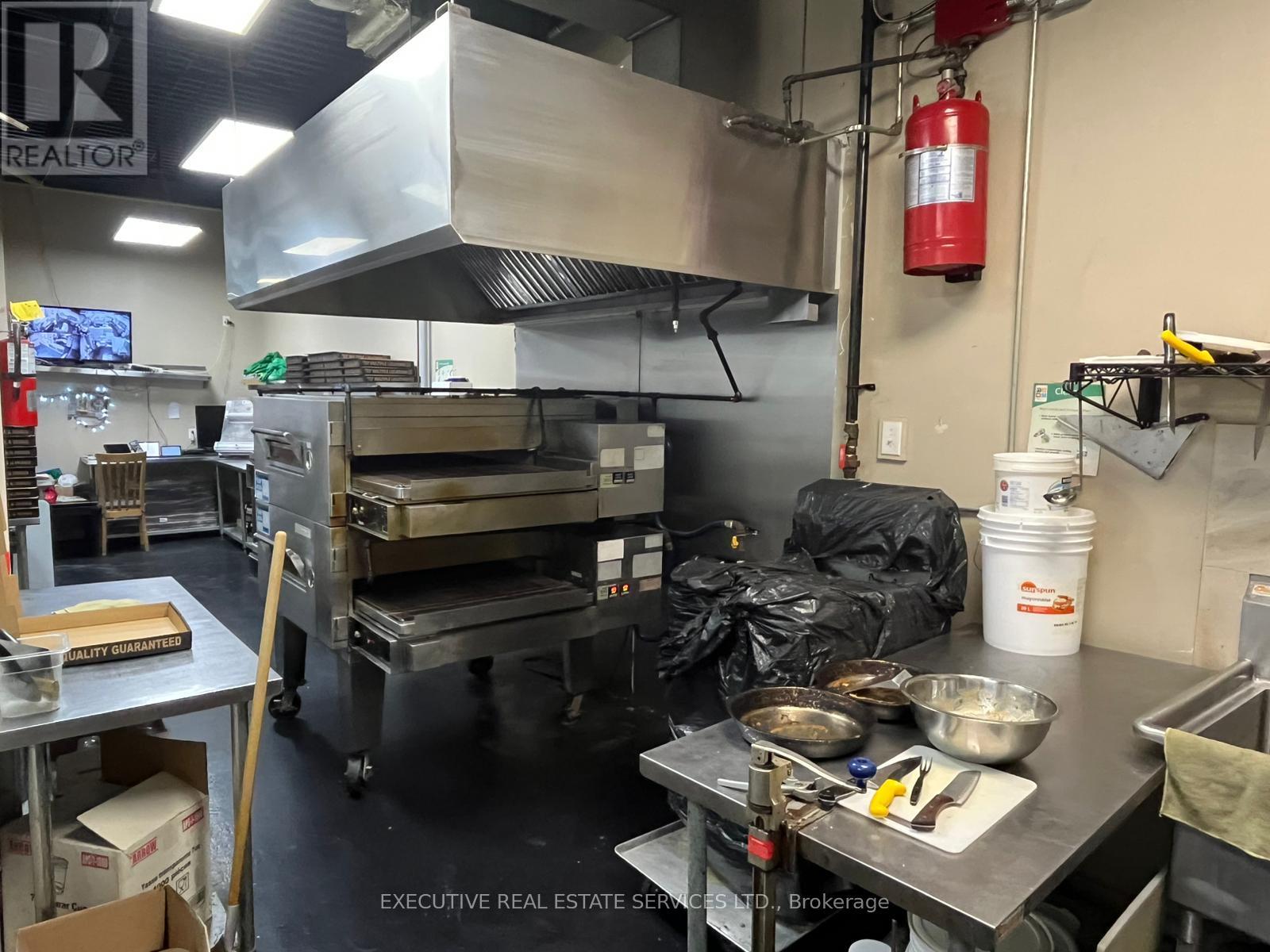 140 Highway 8, Hamilton, Ontario  L8G 1C2 - Photo 6 - X12640548