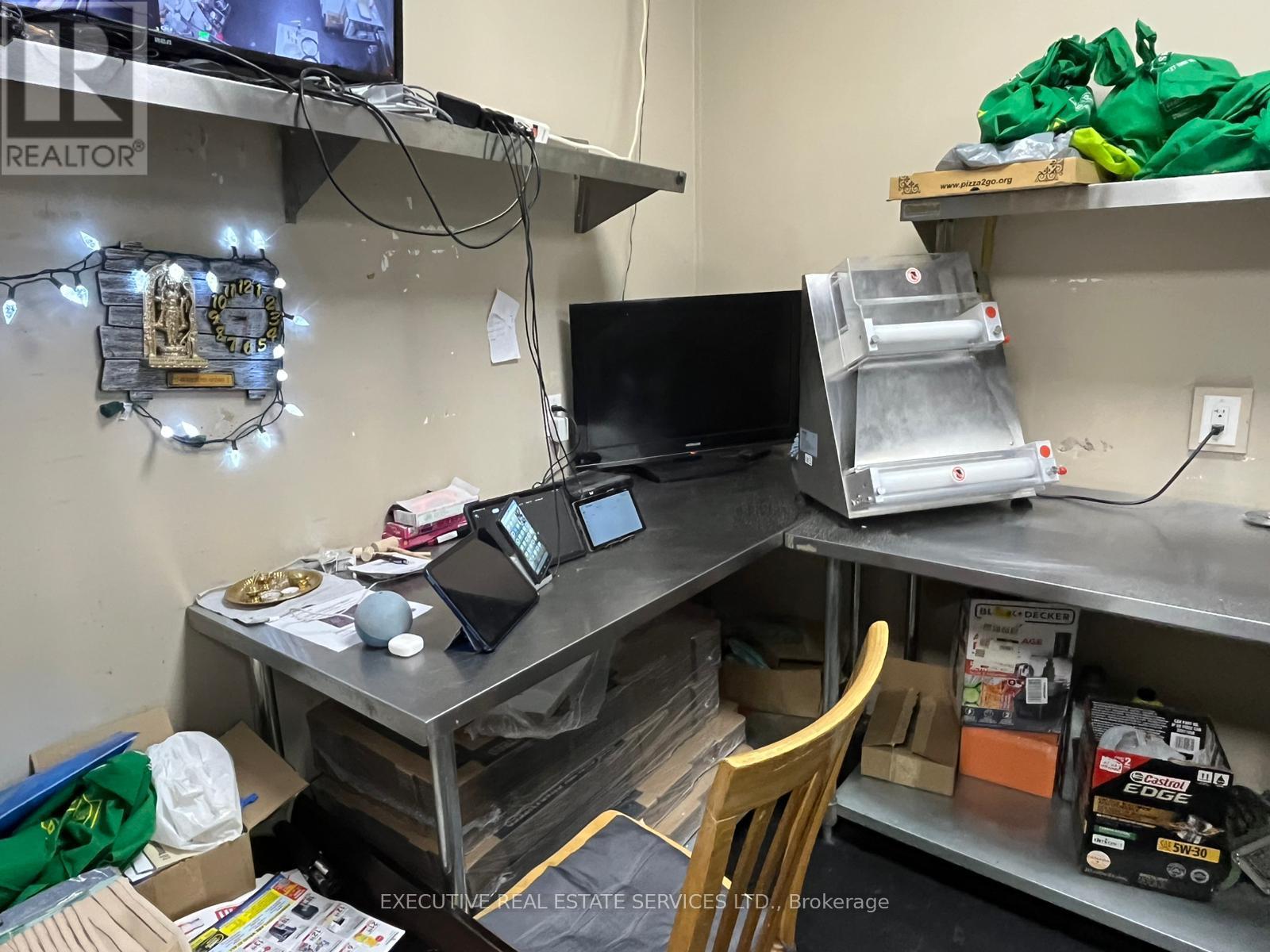 140 Highway 8, Hamilton, Ontario  L8G 1C2 - Photo 8 - X12640548