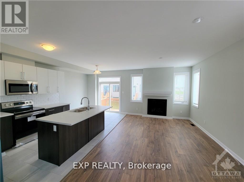 65 Teelin Circle, Ottawa, Ontario  K2J 6T9 - Photo 8 - X12640712