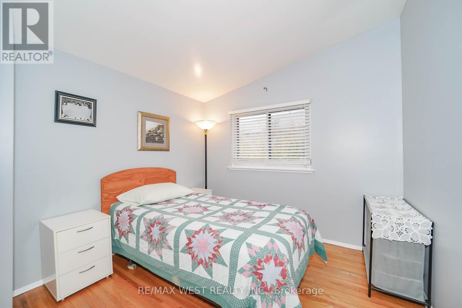 7 Bimini Crescent, Toronto, Ontario  M3N 1S1 - Photo 10 - W12517210