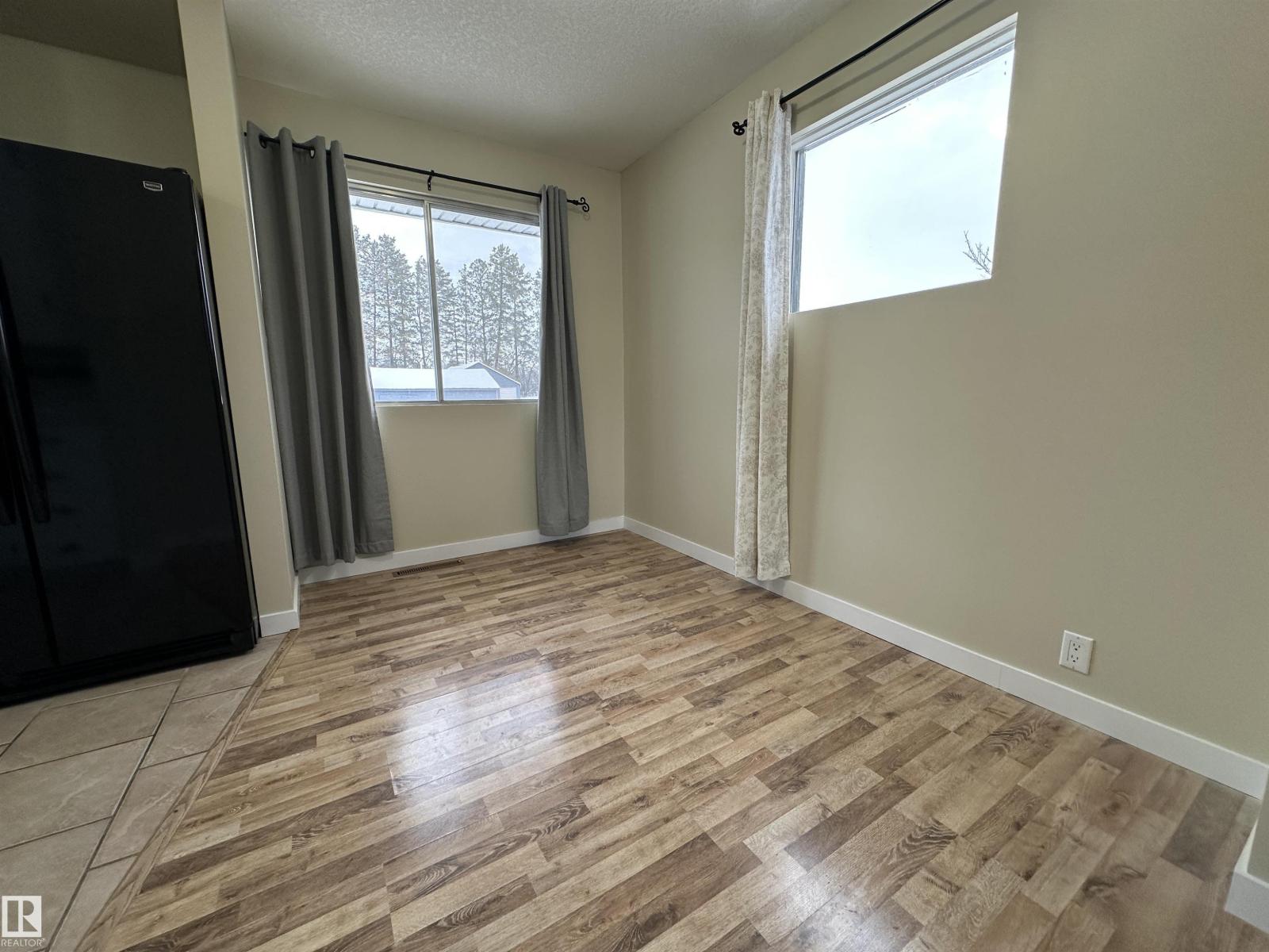 5203 51a Av, Rural Sturgeon County, Alberta  T0A 0K0 - Photo 10 - E4468350