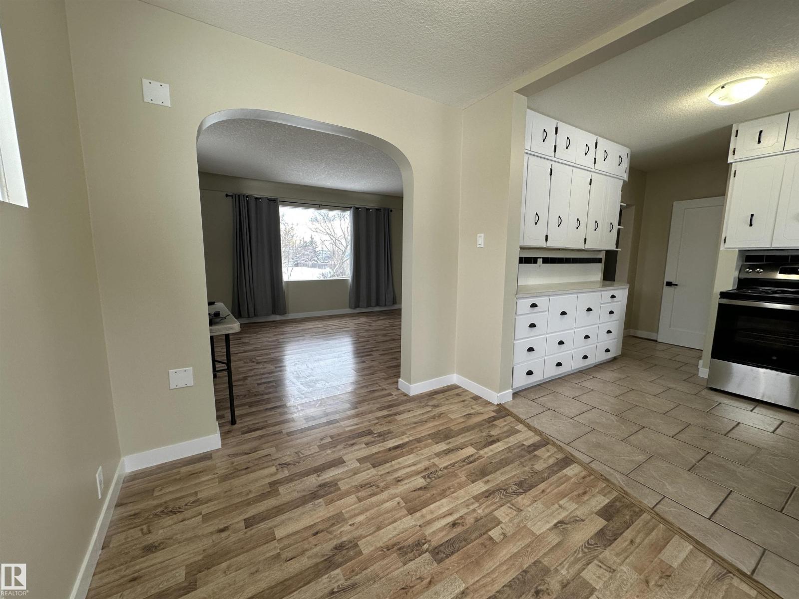 5203 51a Av, Rural Sturgeon County, Alberta  T0A 0K0 - Photo 11 - E4468350