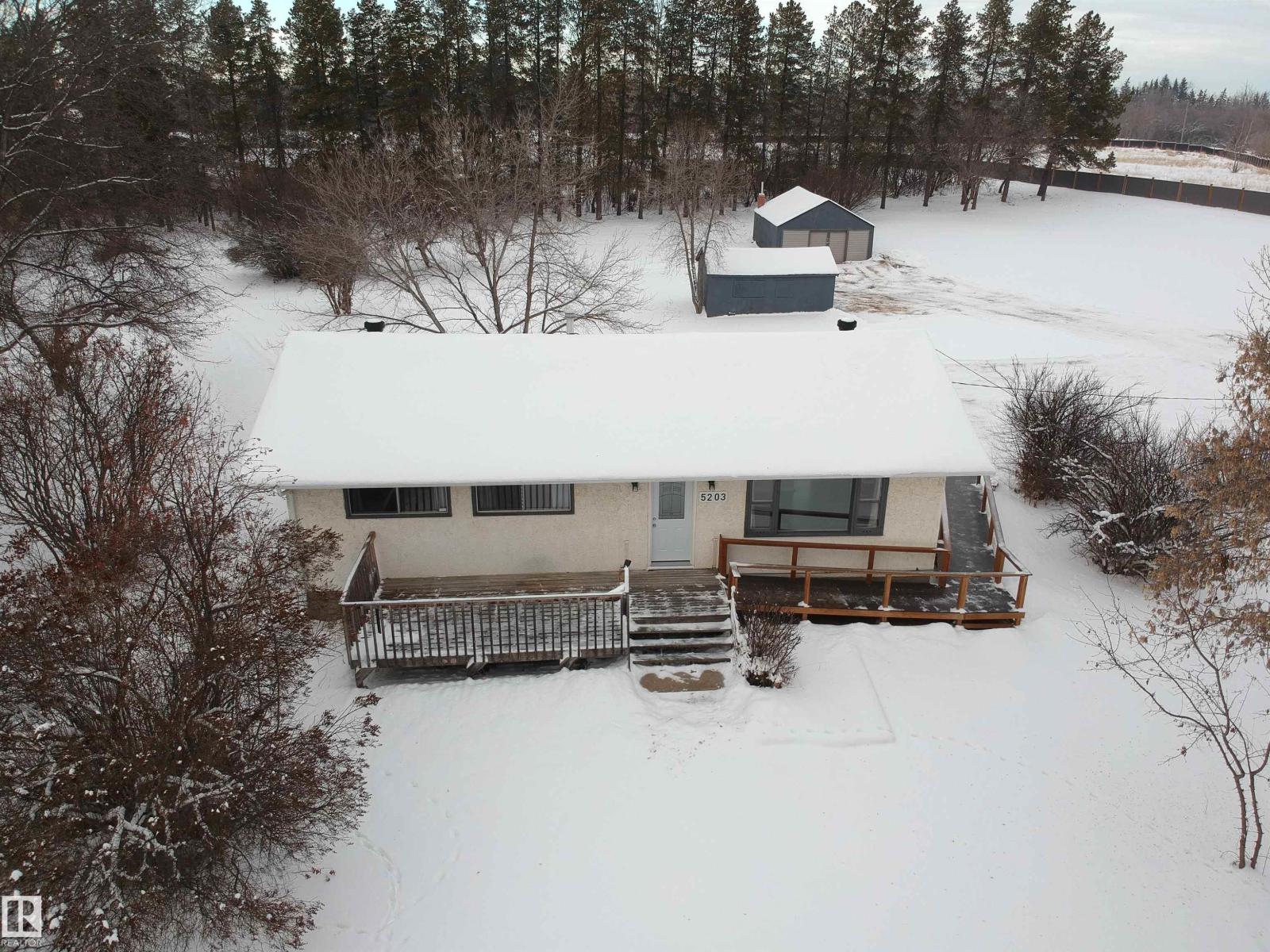 5203 51a Av, Rural Sturgeon County, Alberta  T0A 0K0 - Photo 2 - E4468350