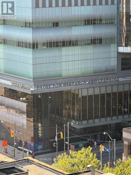 1112 - 20 Edward Street, Toronto, Ontario  M5G 0C5 - Photo 3 - C12640754