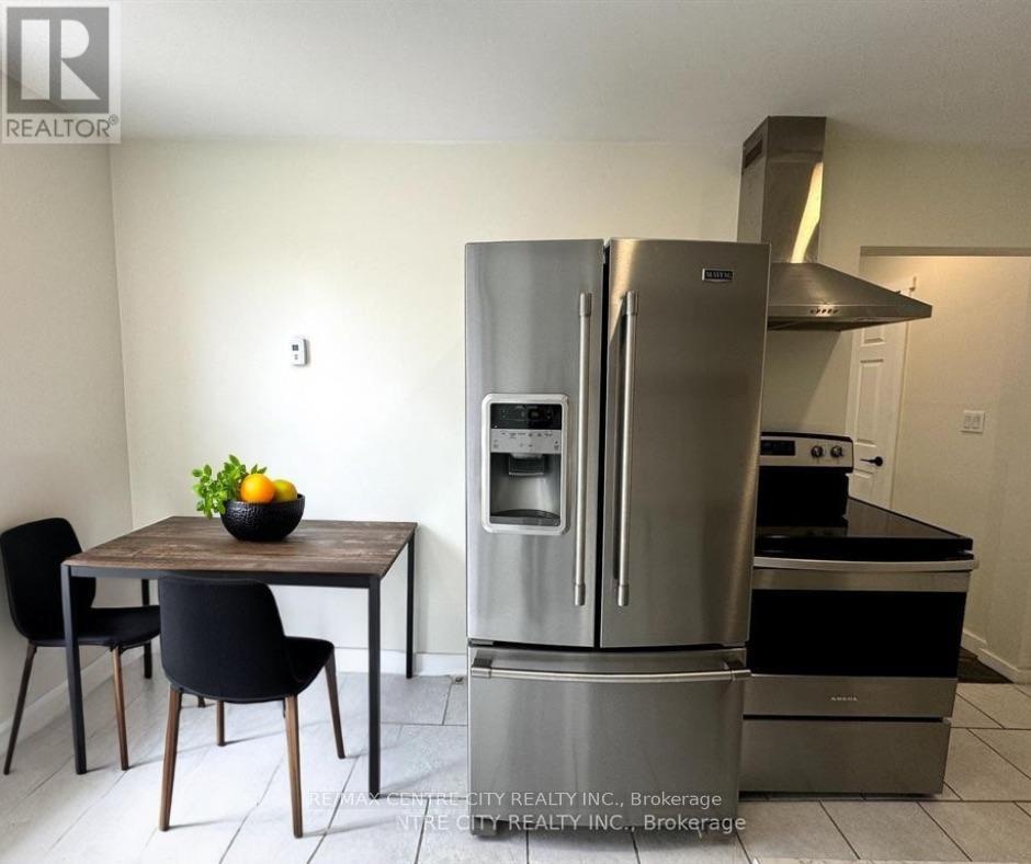 3 - 221 Colborne Street, Central Elgin, Ontario  N5L 1C2 - Photo 4 - X12446860