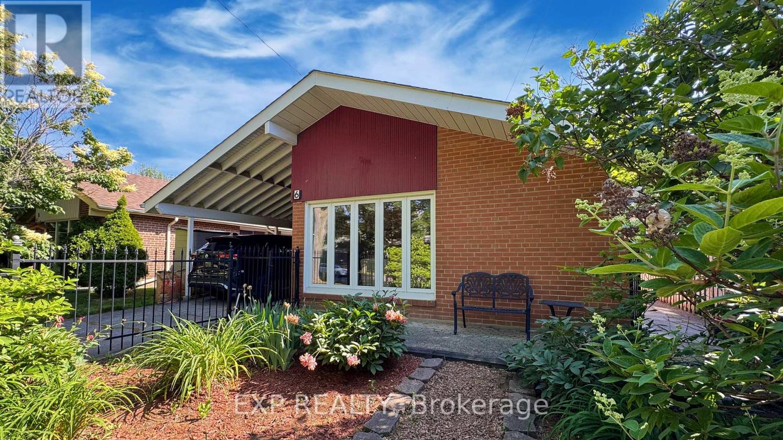 6 Abbottswood Road, Toronto, Ontario  M1P 3P1 - Photo 2 - E12640734