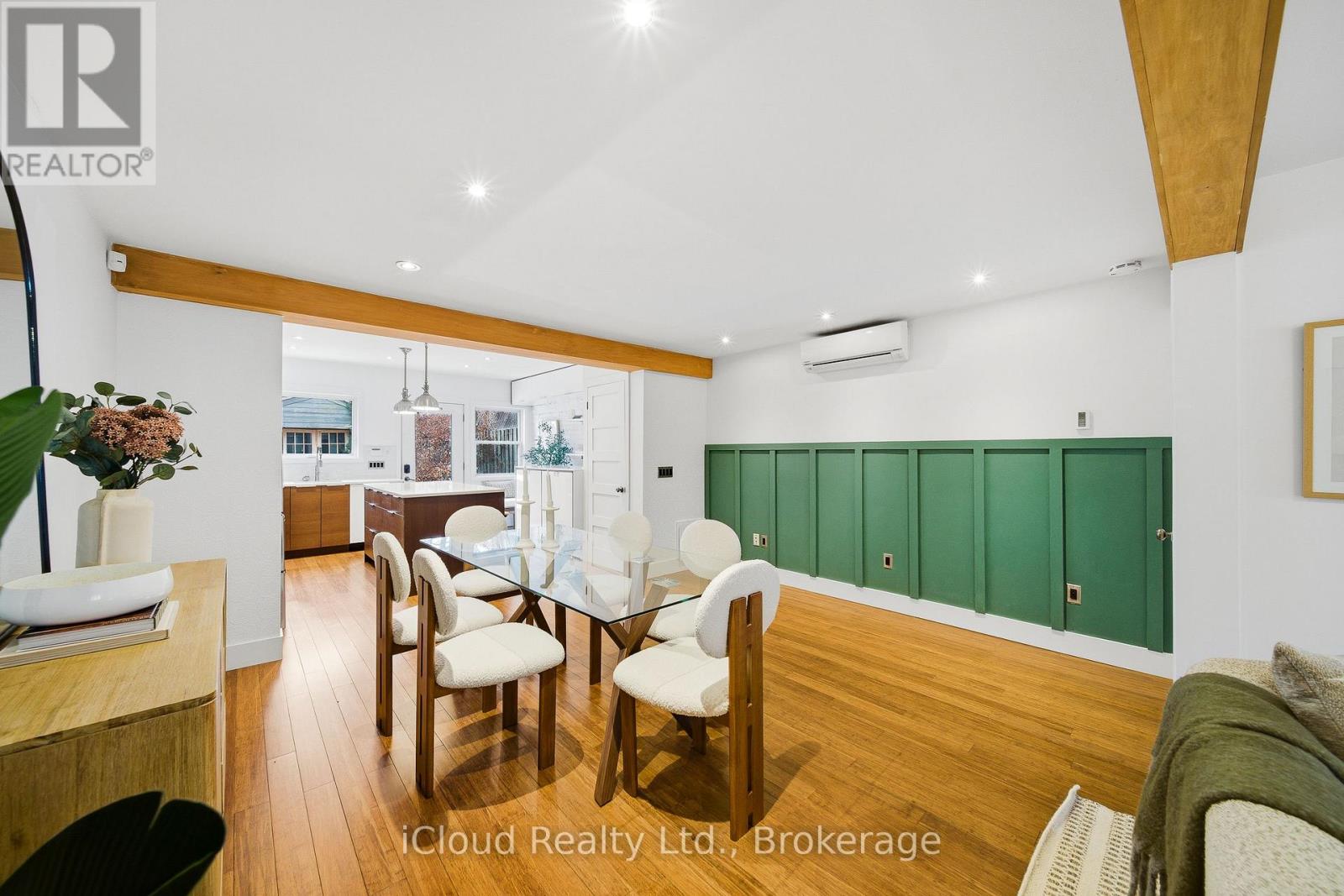 56 Arundel Avenue, Toronto, Ontario  M4K 3A4 - Photo 14 - E12640738