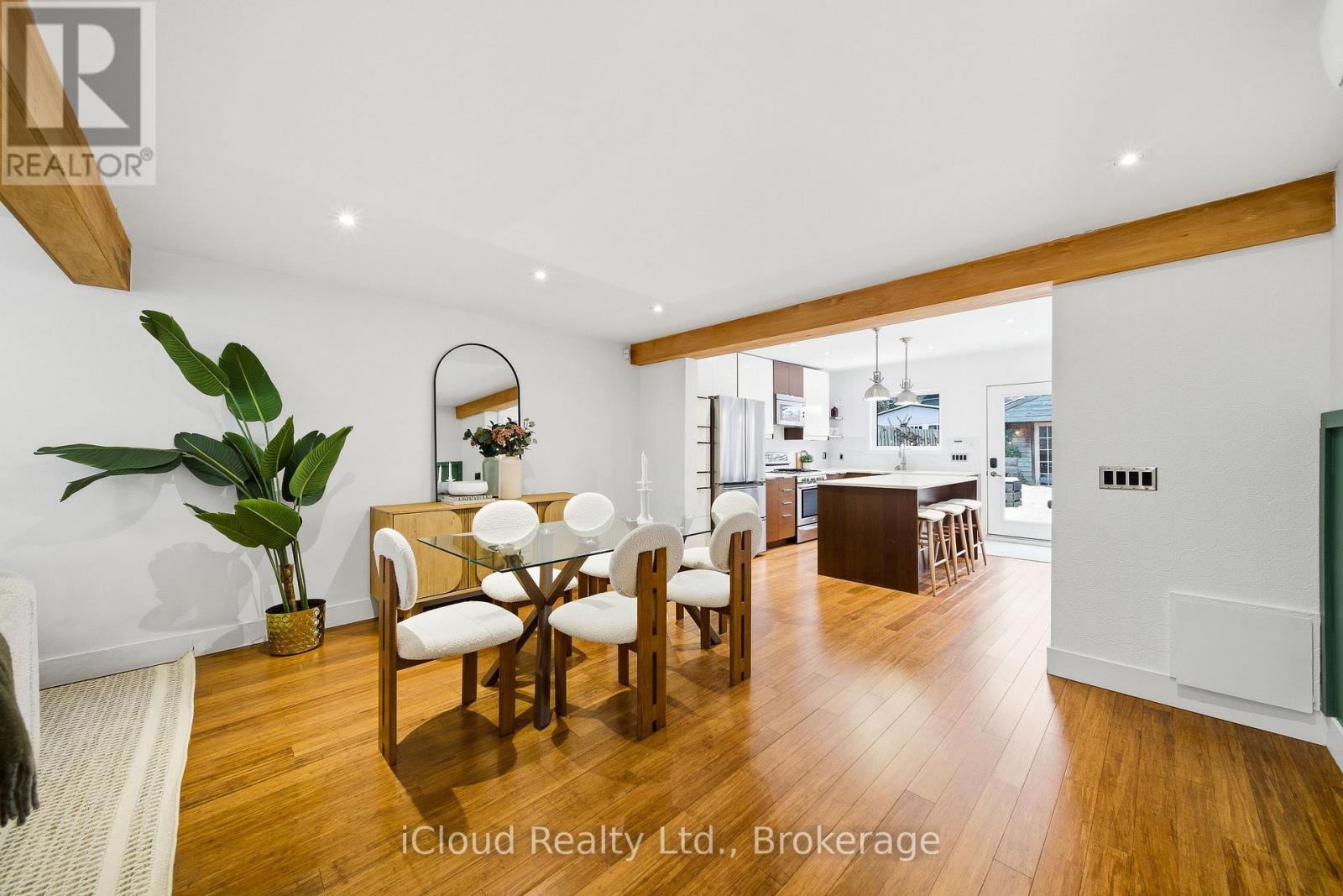 56 Arundel Avenue, Toronto, Ontario  M4K 3A4 - Photo 15 - E12640738