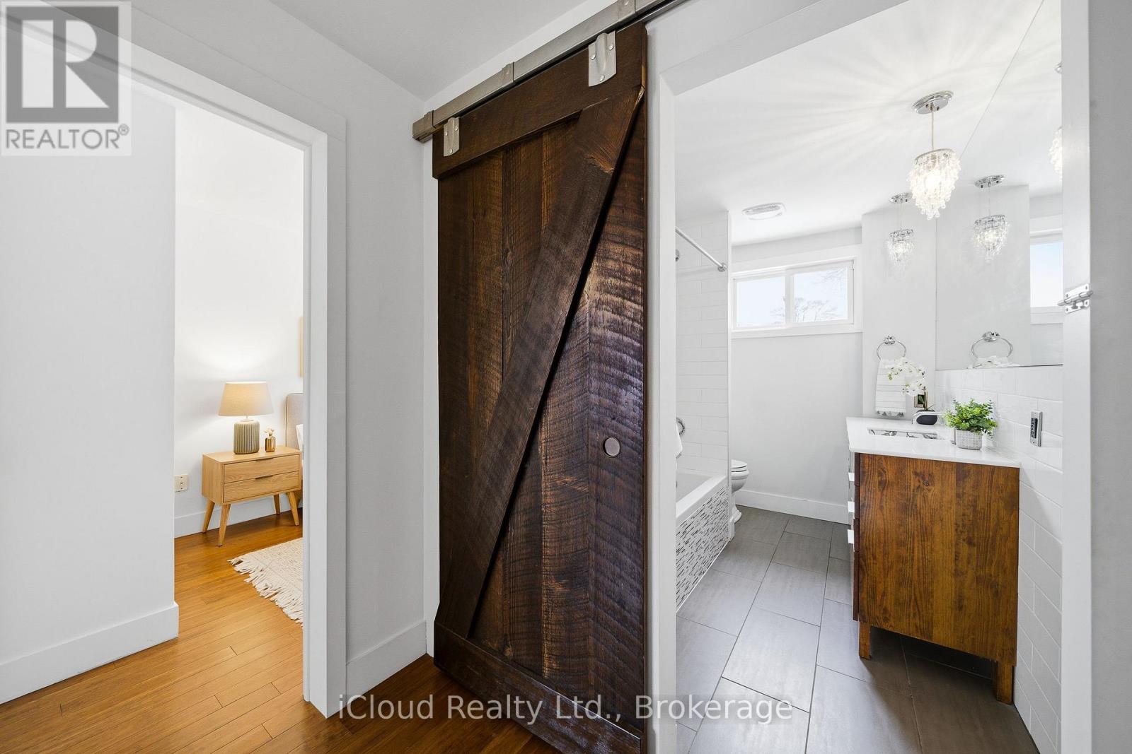 56 Arundel Avenue, Toronto, Ontario  M4K 3A4 - Photo 29 - E12640738