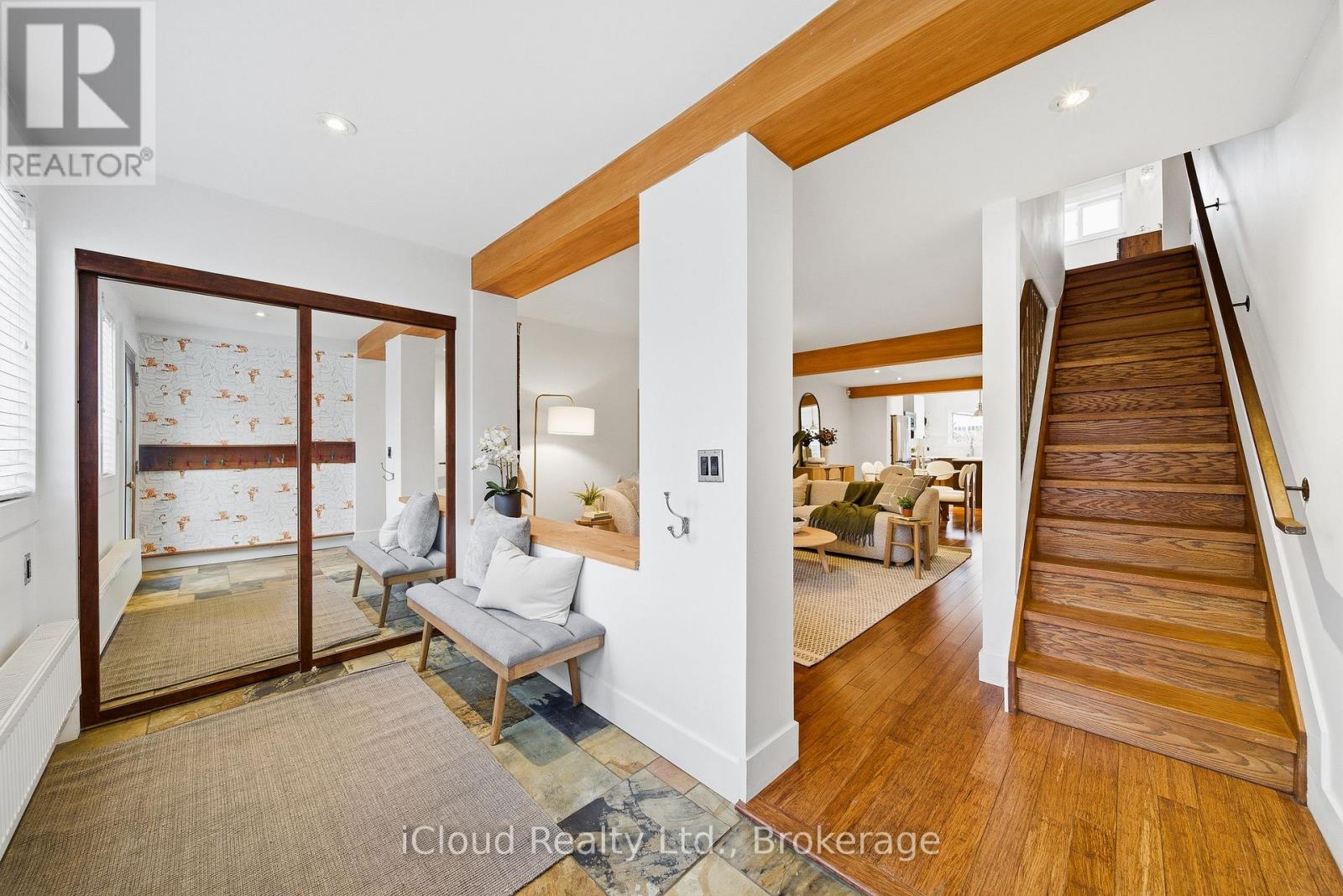 56 Arundel Avenue, Toronto, Ontario  M4K 3A4 - Photo 3 - E12640738