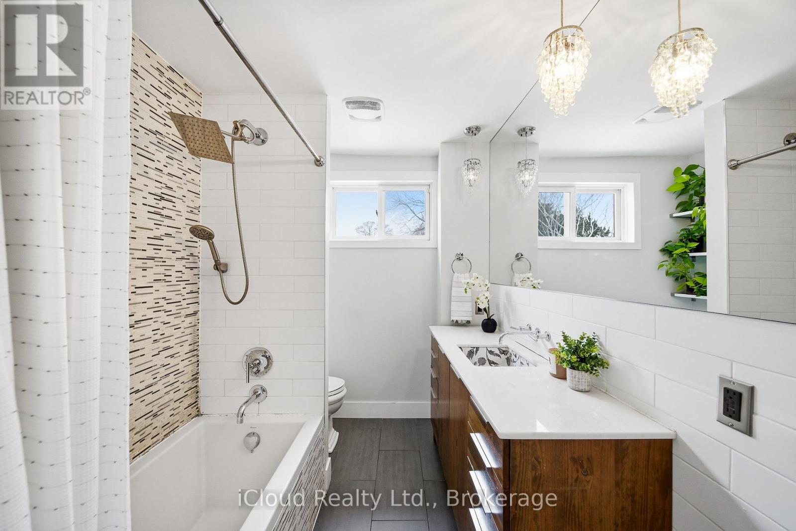 56 Arundel Avenue, Toronto, Ontario  M4K 3A4 - Photo 30 - E12640738