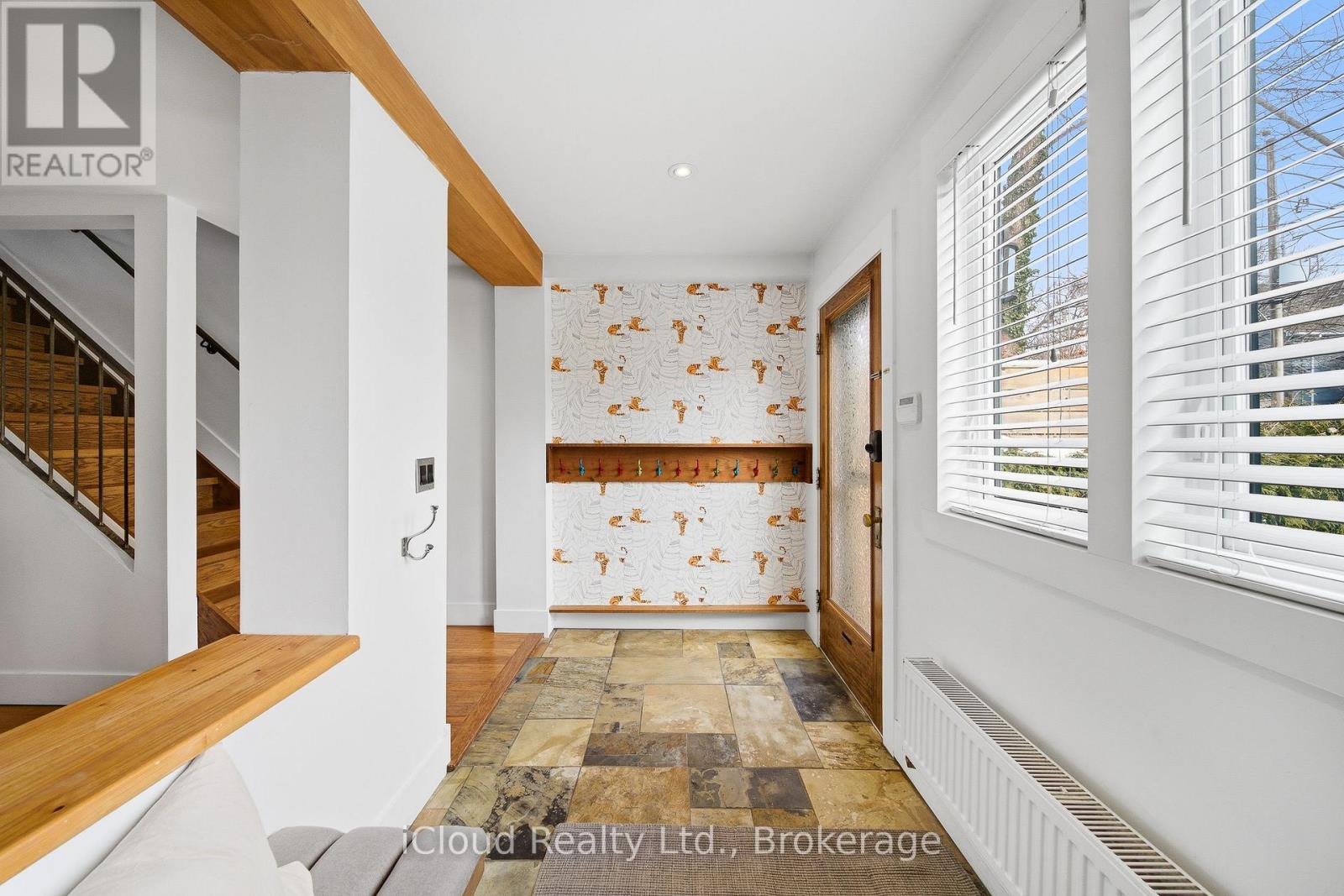 56 Arundel Avenue, Toronto, Ontario  M4K 3A4 - Photo 5 - E12640738