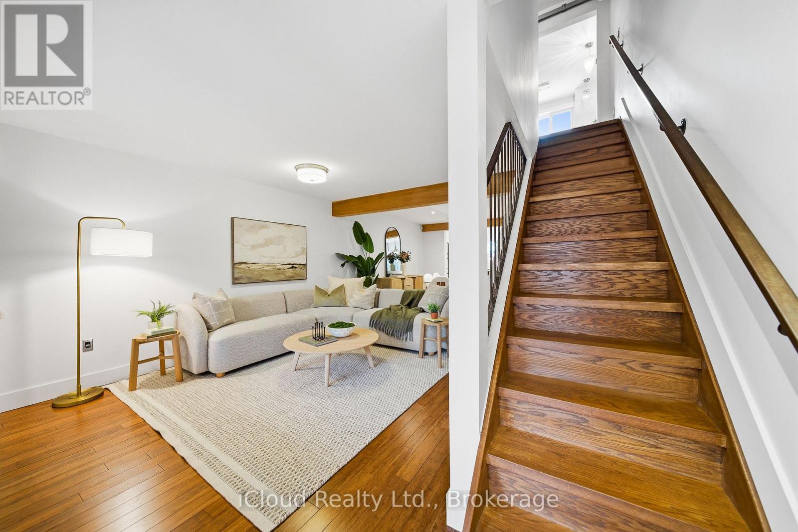 56 Arundel Avenue, Toronto, Ontario  M4K 3A4 - Photo 6 - E12640738