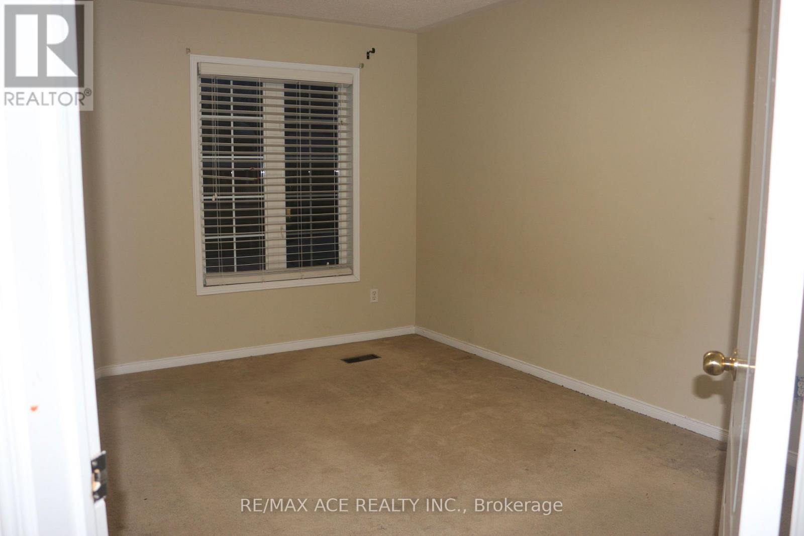 Main - 240 Mclevin Avenue, Toronto, Ontario  M1B 6C3 - Photo 10 - E12640744