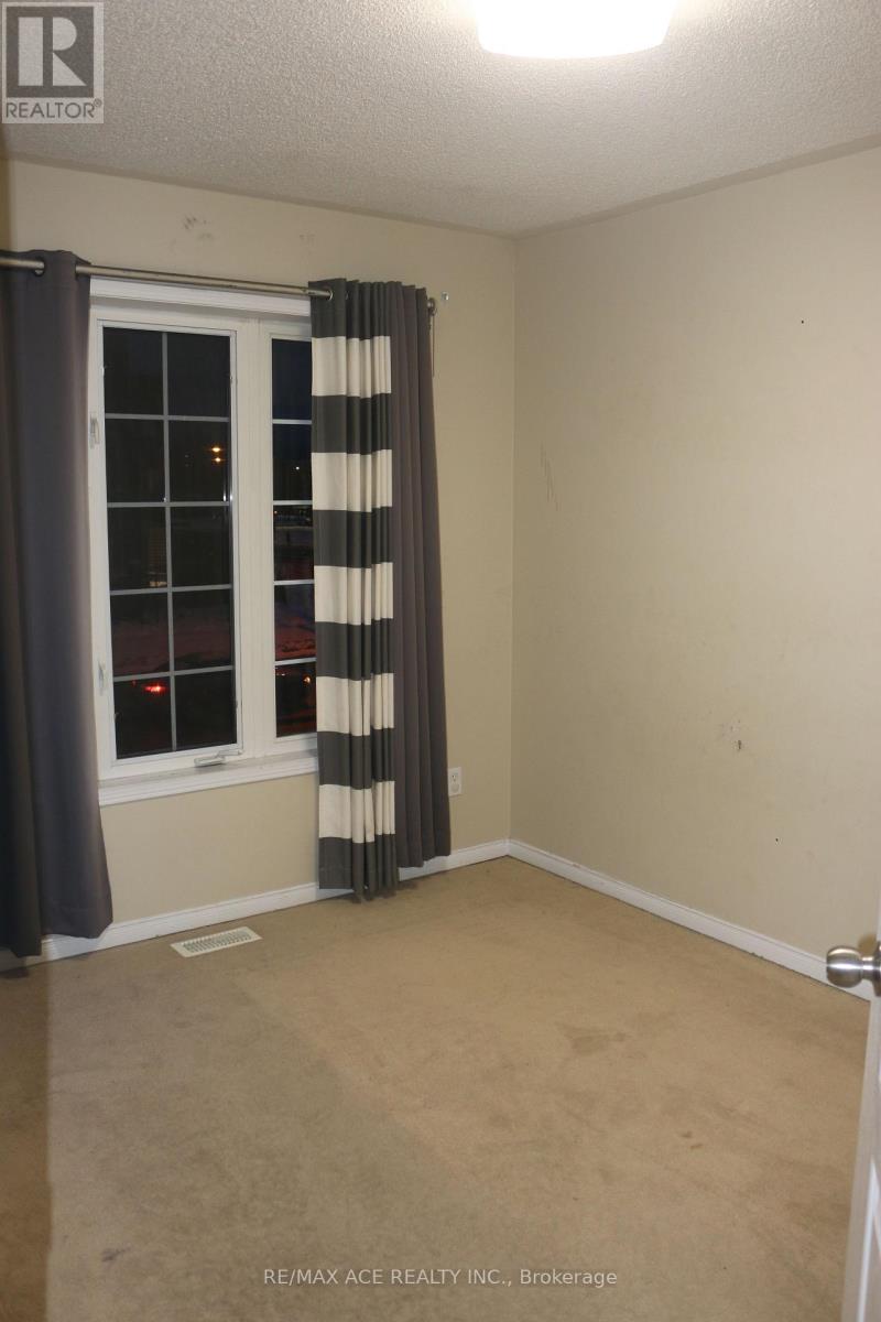 Main - 240 Mclevin Avenue, Toronto, Ontario  M1B 6C3 - Photo 8 - E12640744