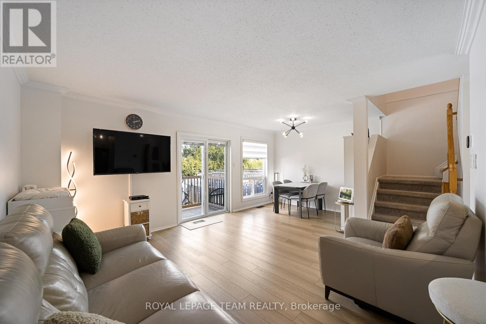 19 Armadale Crescent, Ottawa, Ontario  K2J 4A4 - Photo 11 - X12529160