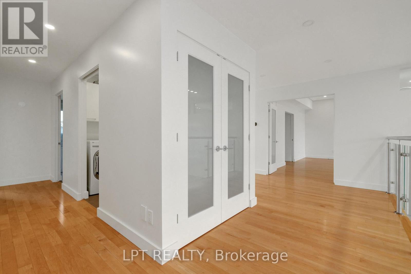 298 Crestview Road, Ottawa, Ontario  K1H 5G6 - Photo 41 - X12612598