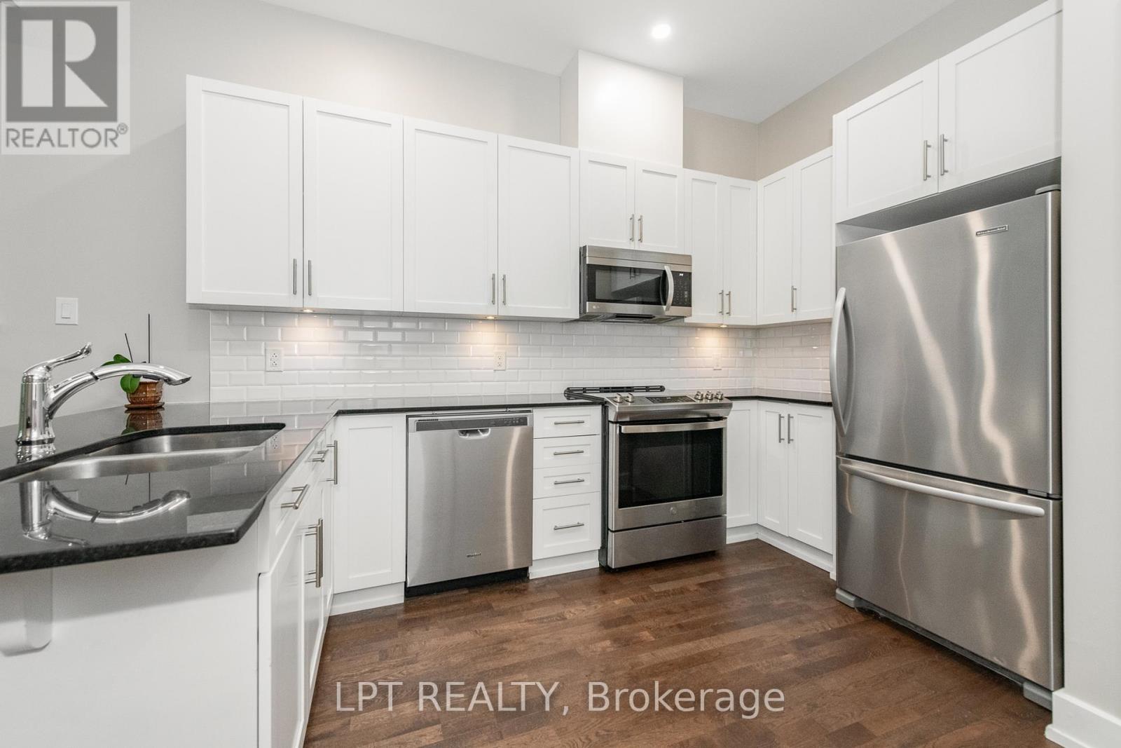 10 - 57 Bergeron Private, Ottawa, Ontario  K1C 0C2 - Photo 12 - X12614332