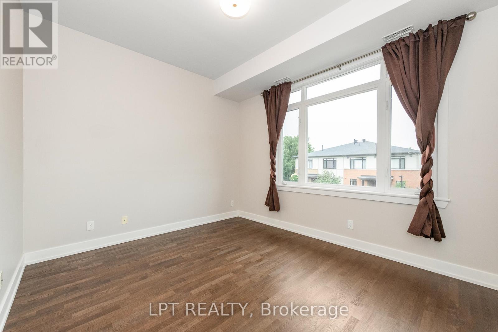 10 - 57 Bergeron Private, Ottawa, Ontario  K1C 0C2 - Photo 16 - X12614332