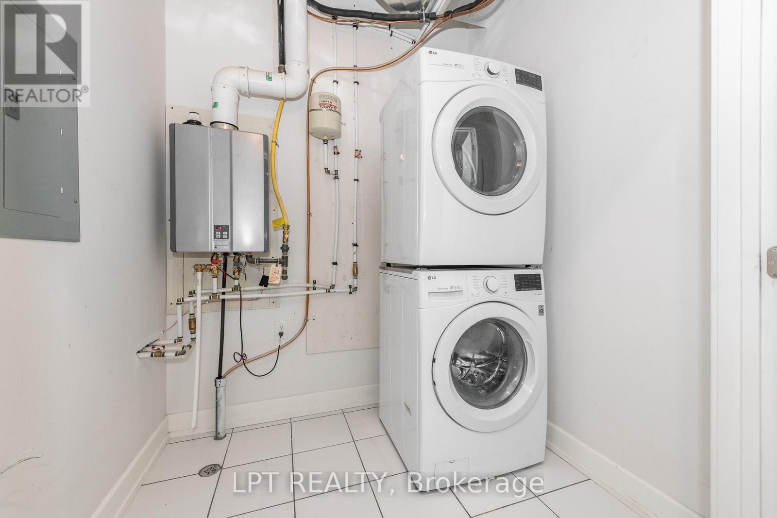 10 - 57 Bergeron Private, Ottawa, Ontario  K1C 0C2 - Photo 25 - X12614332