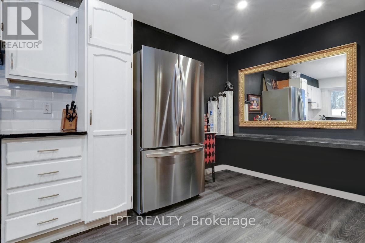 56 Sandhurst Court, Ottawa, Ontario  K1V 9V4 - Photo 23 - X12628140