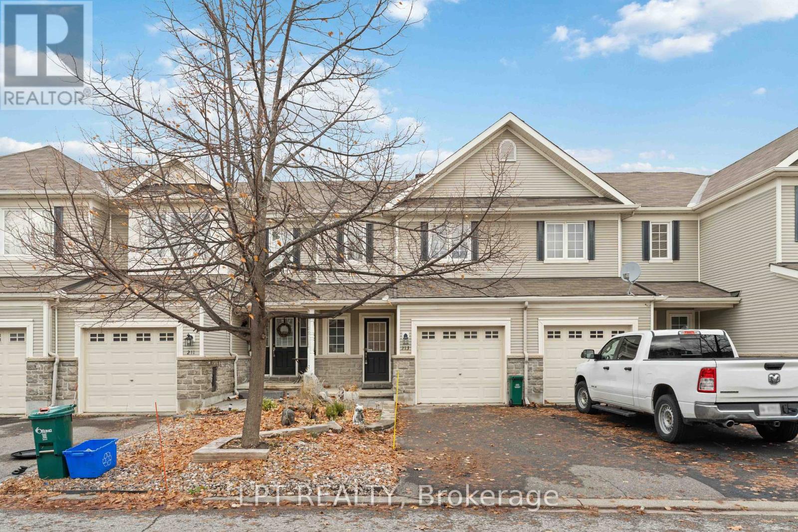 213 Idlewild Private, Ottawa, Ontario  K2J 0P4 - Photo 3 - X12615190