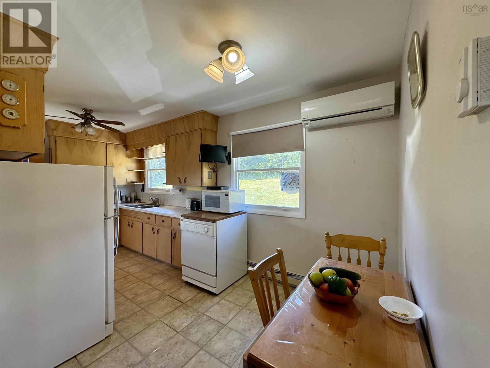 594 Highway 247, Grand Greve, Nova Scotia B0E 3B0 - Photo 12 - 202523271