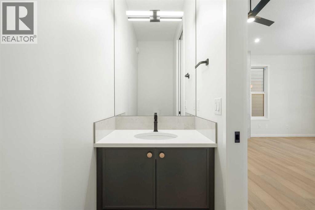 147 Marmot Grove Nw, Calgary, Alberta  T3R 2G4 - Photo 15 - A2264896