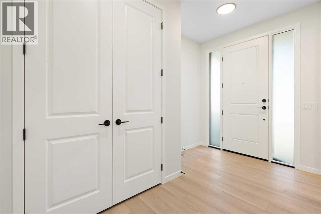 147 Marmot Grove Nw, Calgary, Alberta  T3R 2G4 - Photo 16 - A2264896