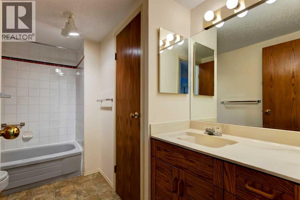 154098 183 Avenue W, Rural Foothills County, Alberta  T1S 2S5 - Photo 39 - A2268643