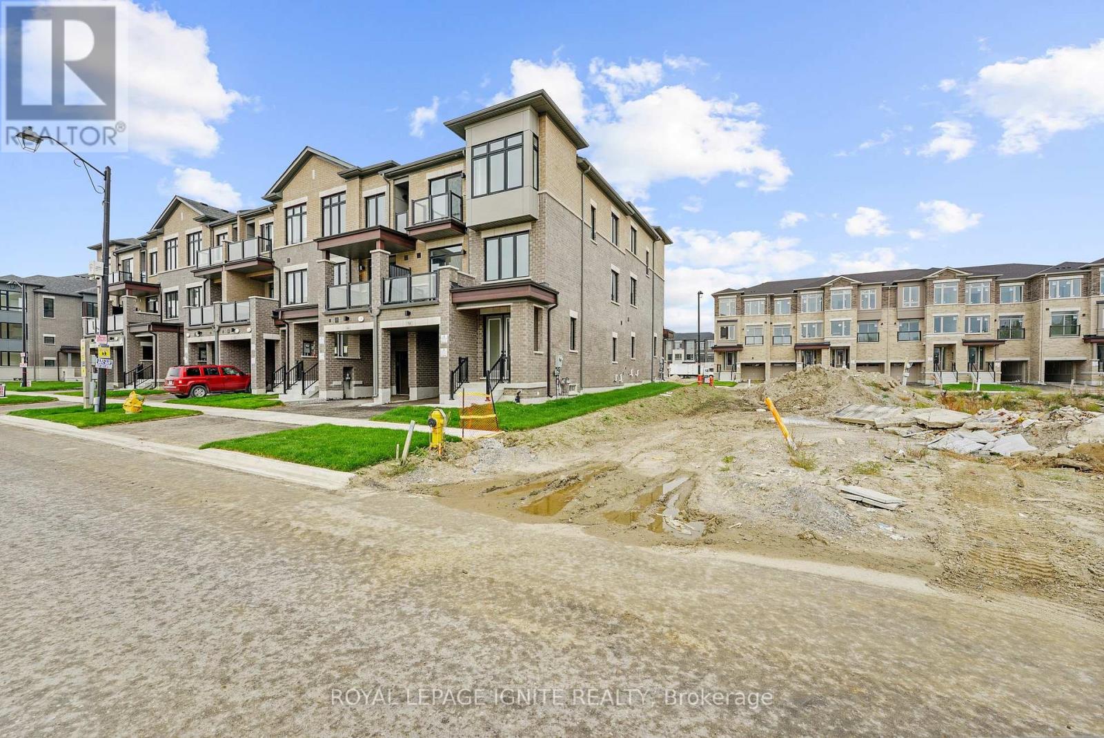 70 Thule Street, Vaughan, Ontario  L4H 5L2 - Photo 6 - N12640724