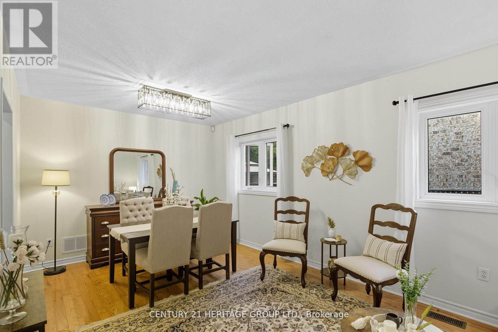 398 Carruthers Avenue, Newmarket, Ontario  L3X 2C1 - Photo 10 - N12640750