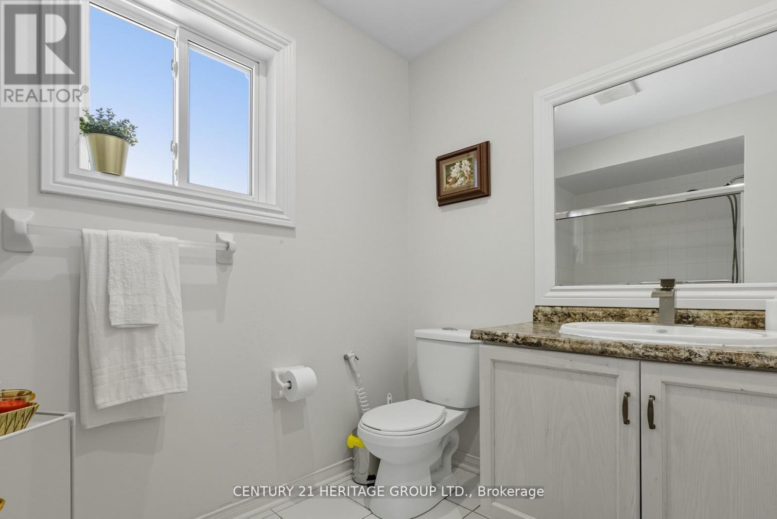 398 Carruthers Avenue, Newmarket, Ontario  L3X 2C1 - Photo 29 - N12640750