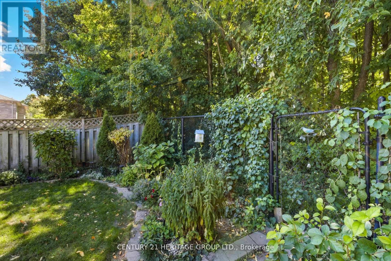 398 Carruthers Avenue, Newmarket, Ontario  L3X 2C1 - Photo 38 - N12640750