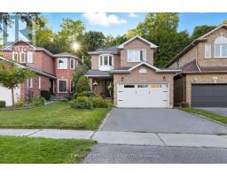 398 CARRUTHERS AVENUE, Newmarket, Ontario