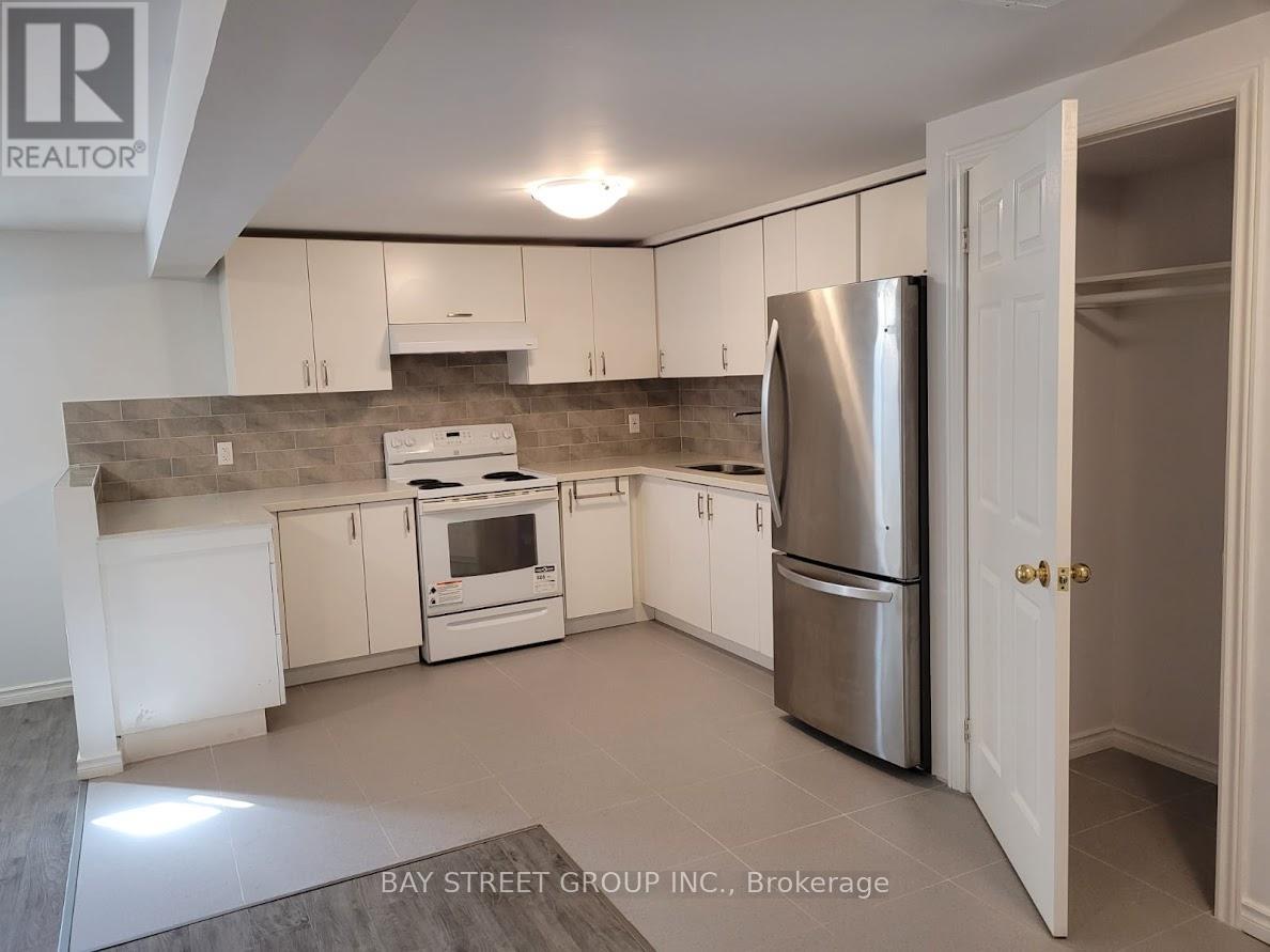 197 Hanmer Street E, Barrie, Ontario  L4M 6W6 - Photo 3 - S12640638