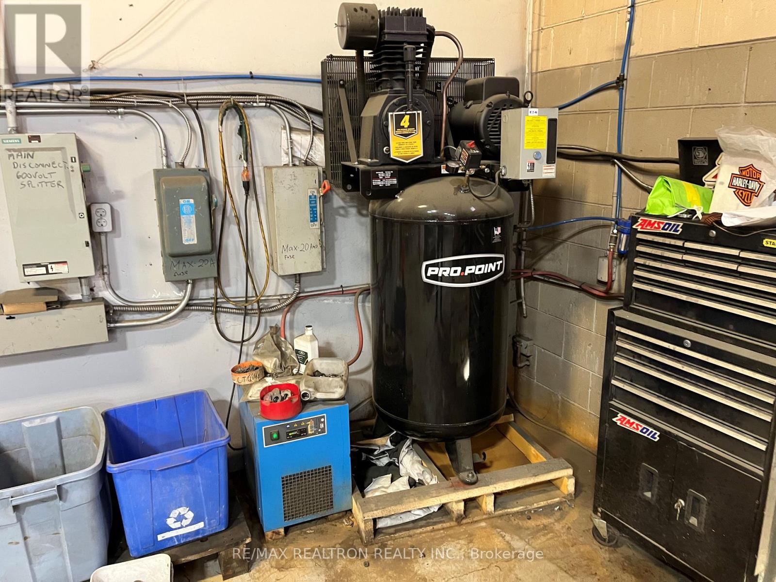 31 Saunders Road, Barrie, Ontario  L4N 9Y2 - Photo 13 - S12640696