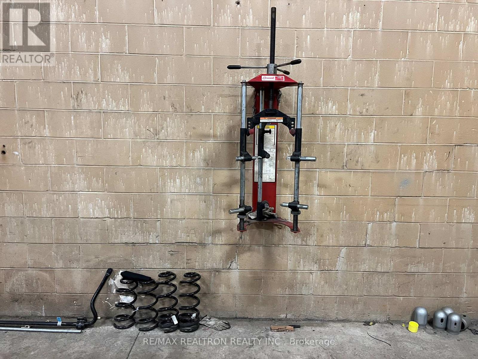 31 Saunders Road, Barrie, Ontario  L4N 9Y2 - Photo 20 - S12640696