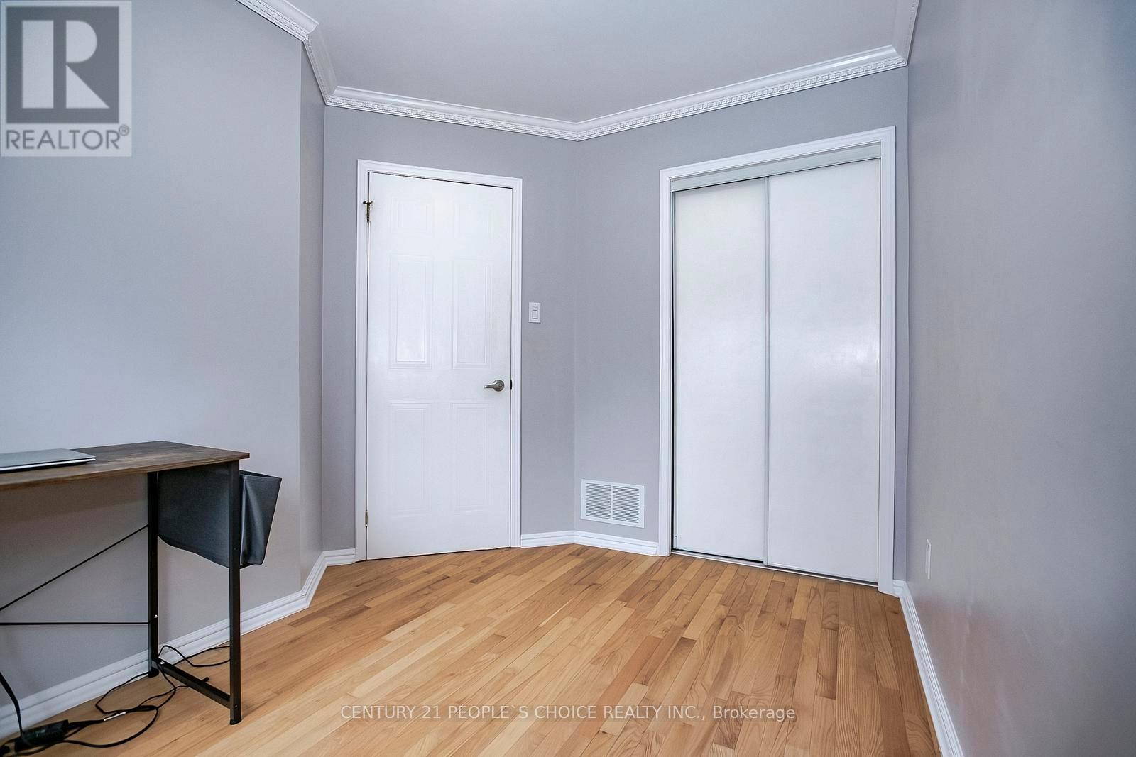 43 Letty Avenue, Brampton (Fletcher's West), Ontario  L6Y 4T3 - Photo 34 - W12640648