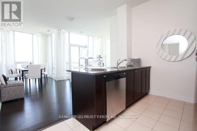 Ph 3605 - 3525 Kariya Drive, Mississauga, Ontario  L5B 0C2 - Photo 10 - W12640684