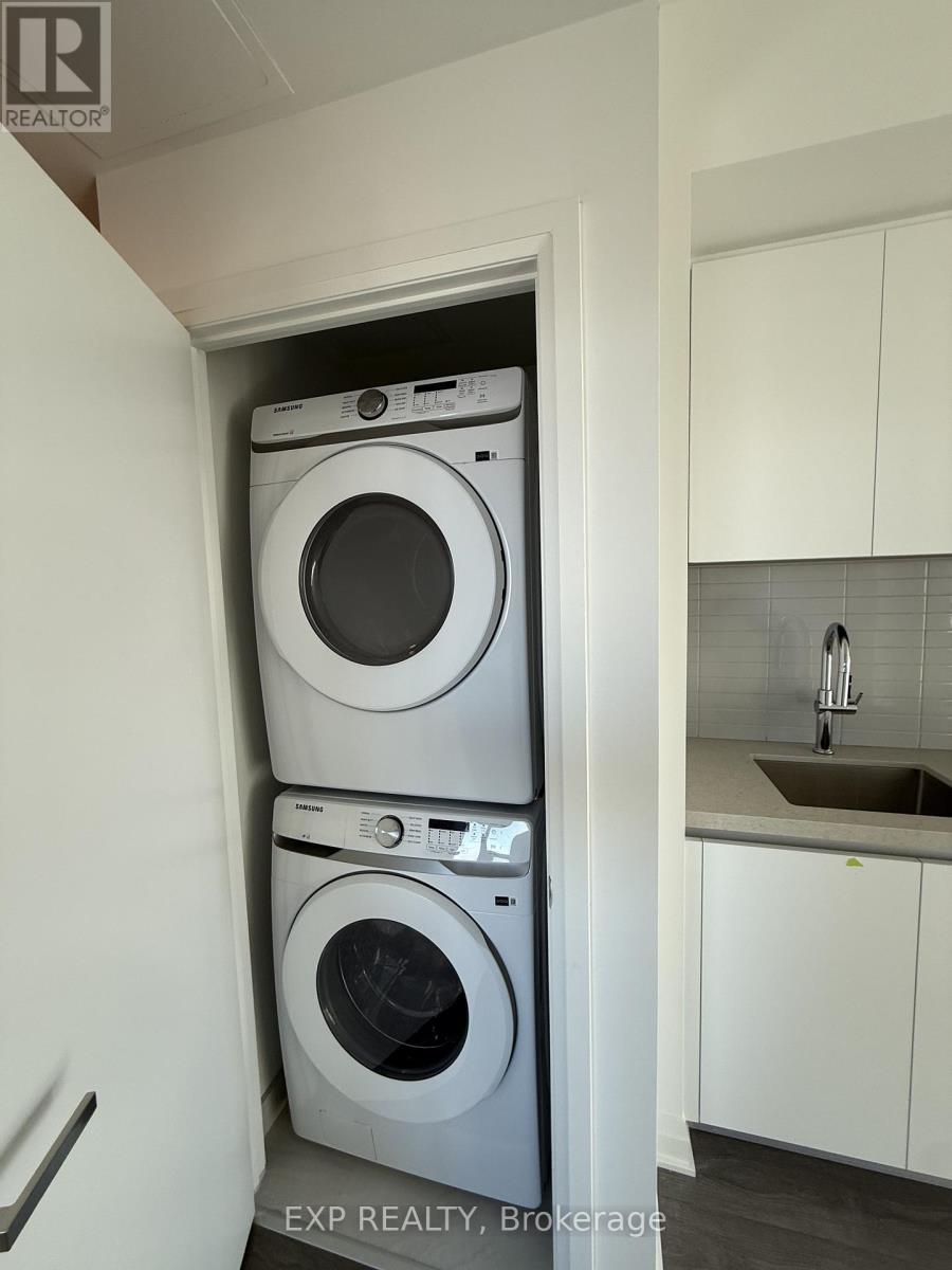 4407 - 4015 The Exchange Street, Mississauga, Ontario  L5B 0N9 - Photo 5 - W12640740