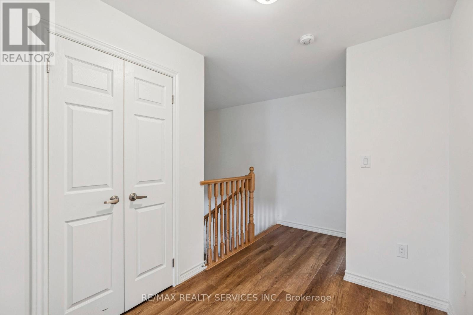 1226 Plato Drive, Fort Erie (Crescent Park), Ontario  L2A 0C7 - Photo 21 - X12640632