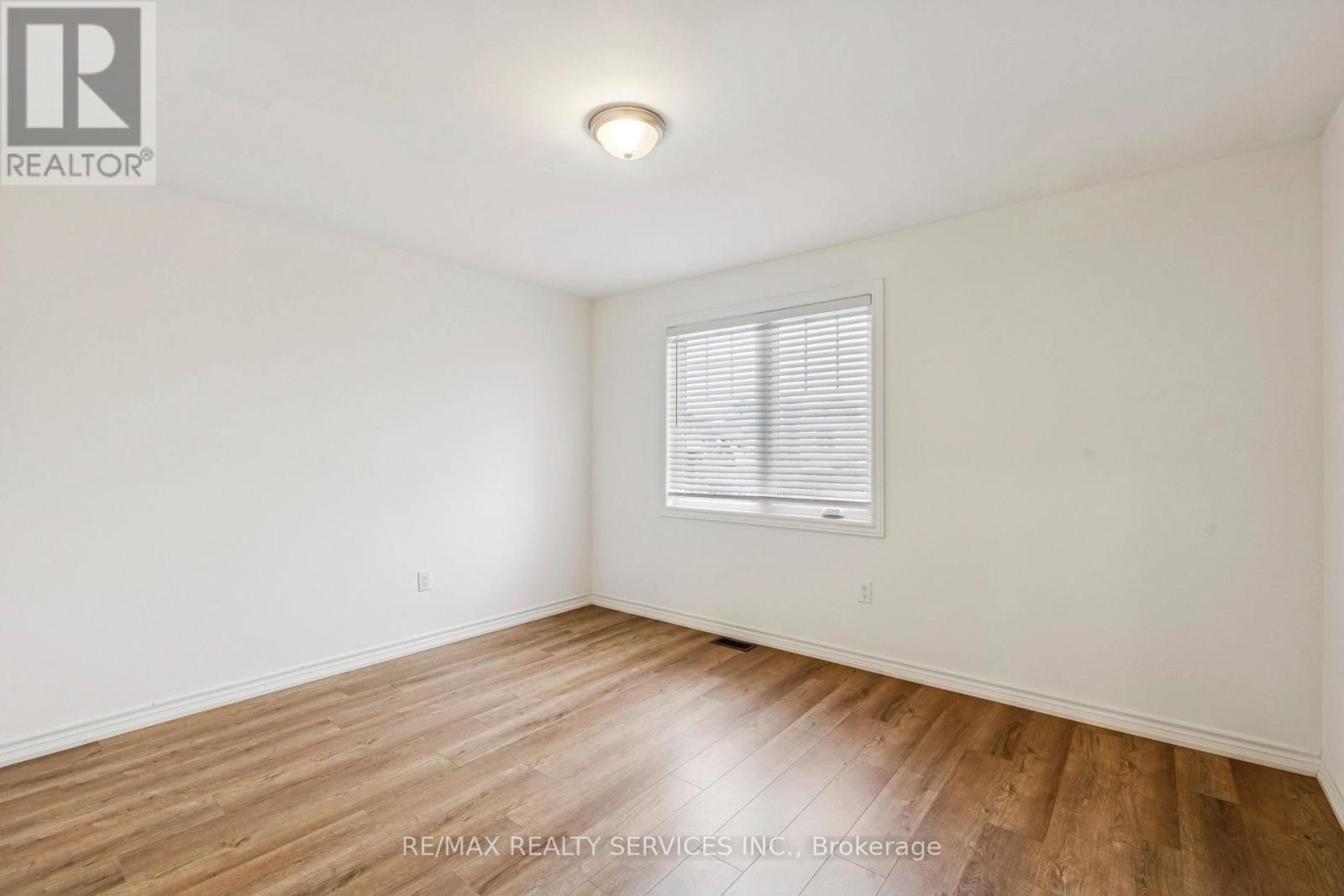 1226 Plato Drive, Fort Erie (Crescent Park), Ontario  L2A 0C7 - Photo 30 - X12640632